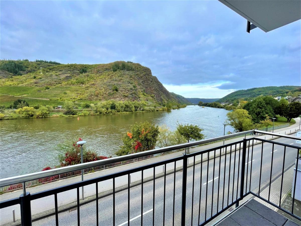 Moselpromenade Villa Moselufer, Panorama & Burg Cochem Blick, Netflix, Balkon Extérieur photo