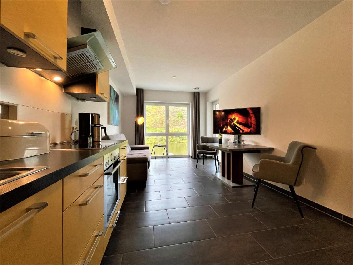 Moselpromenade Villa Moselufer, Panorama & Burg Cochem Blick, Netflix, Balkon Extérieur photo
